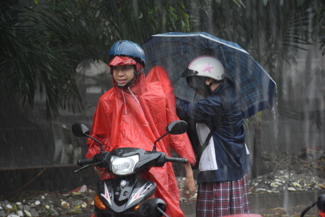 bo truong gddt giam thi tao khong khi thoai mai trong phong thi