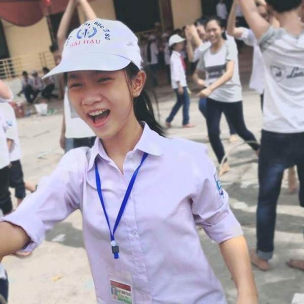 nu sinh co ket qua thi cao nhat nam dinh voi hai diem 10 tuyet doi