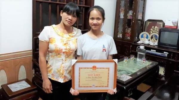 nu sinh co ket qua thi cao nhat nam dinh voi hai diem 10 tuyet doi