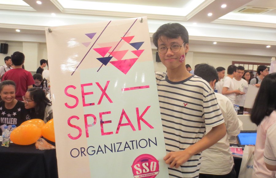 bai luan xem phim sex giup nam sinh 18 tuoi gianh hoc bong lon