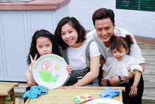Vợ chồng Hồng Đăng cho 2 con gái học 'trường làng'