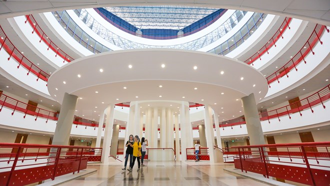 Ngắm giảng đường hiện đại nhất Việt Nam của Đại học Kinh tế Quốc dân ngam giang duong hien dai nhat viet nam cua dai hoc kinh te quoc dan