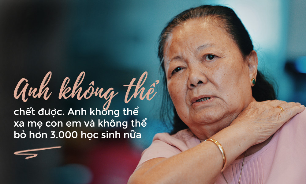 chuyen tinh nam tay nhau di qua 60 mua khai giang