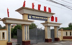 Nữ sinh Hải Phòng bị bạn cùng khối đánh ngất xỉu trong giờ ra chơi