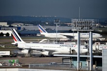 Máy bay A380 của Air France hạ cánh khẩn cấp do lỗi động cơ