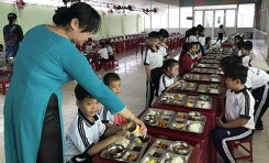 Kiểm tra doanh nghiệp cung cấp suất ăn dọa đánh hiệu trưởng