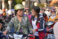 Sinh viên đại học liên tục 'rơi rụng'