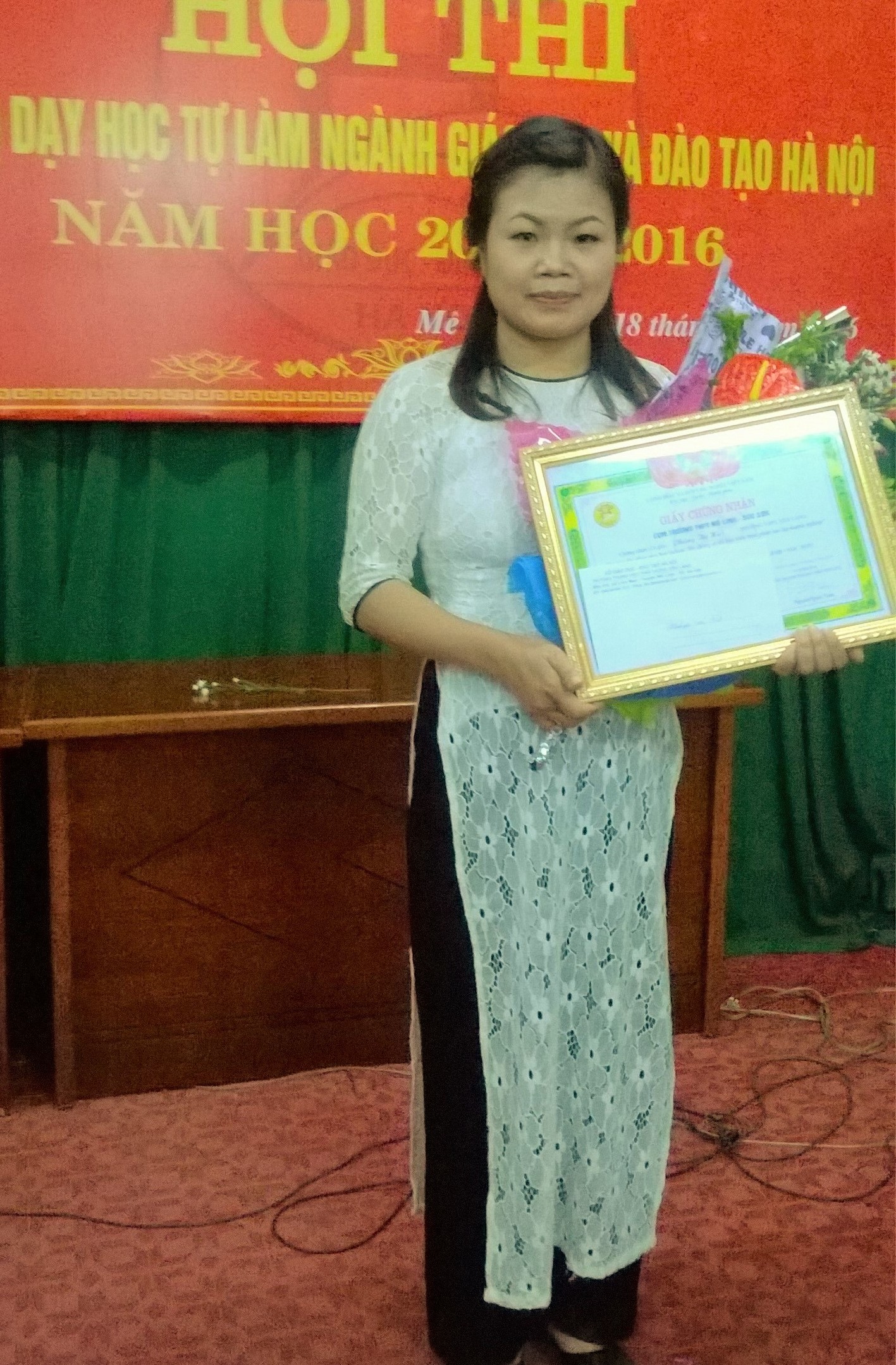 co giao ha noi day hoc sinh lam keo lac keo vung de ban