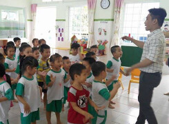 Giáo viên nước ngoài thiếu nghiệp vụ mầm non