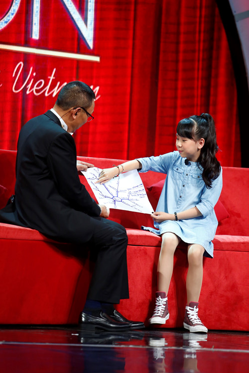 mc lai van sam sung sot truoc co be 10 tuoi biet kinh doanh nhu nguoi lon