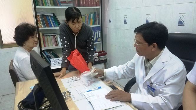 TPHCM: Bệnh nhân ồ ạt nhập viện vì trời lạnh bất thường tphcm benh nhan o at nhap vien vi troi lanh bat thuong