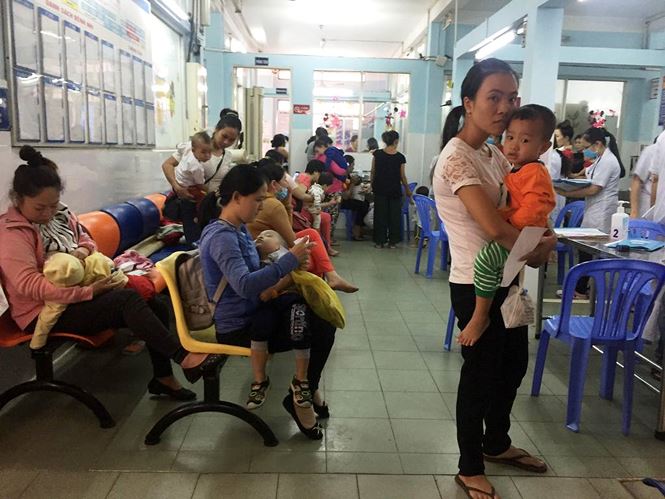 TPHCM: Bệnh nhân ồ ạt nhập viện vì trời lạnh bất thường tphcm benh nhan o at nhap vien vi troi lanh bat thuong