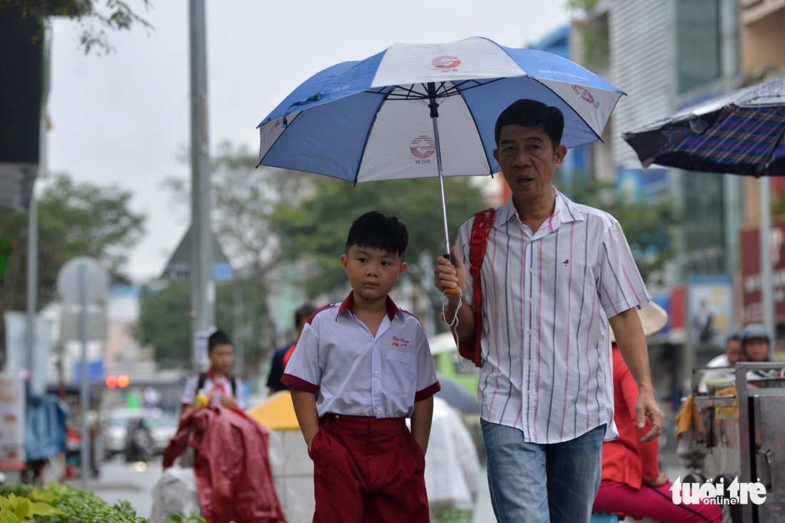 nhieu truong o sai gon cho hoc sinh nghi som tranh bao tembin