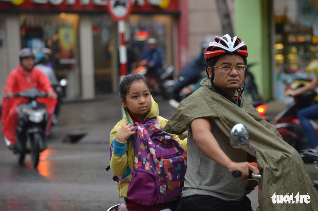 nhieu truong o sai gon cho hoc sinh nghi som tranh bao tembin