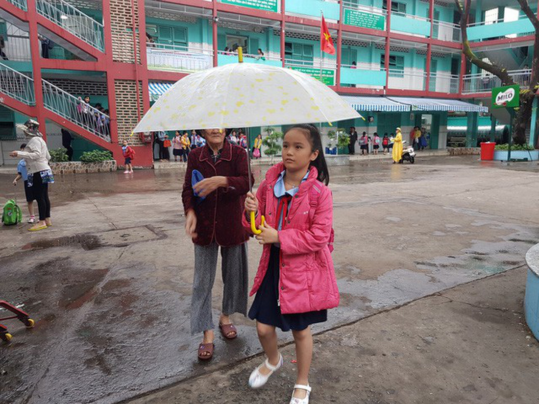 nhieu truong o sai gon cho hoc sinh nghi som tranh bao tembin