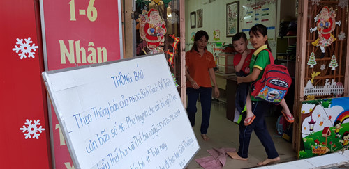 hoc sinh nhon nhao nghi hoc chong bao