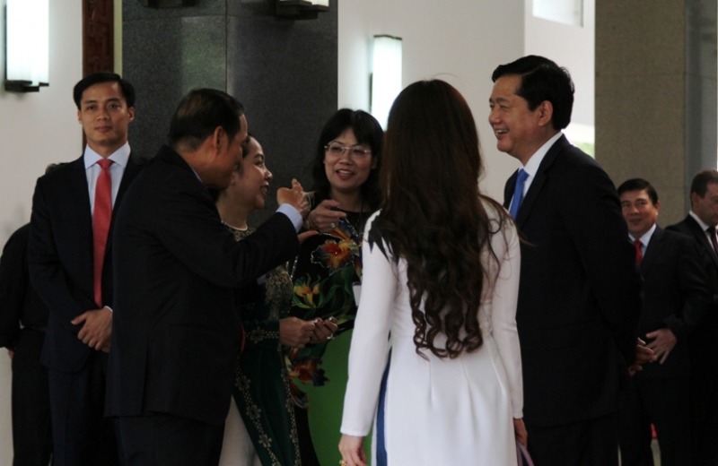 tong thong phap hoi kien voi bi thu tp hcm dinh la thang