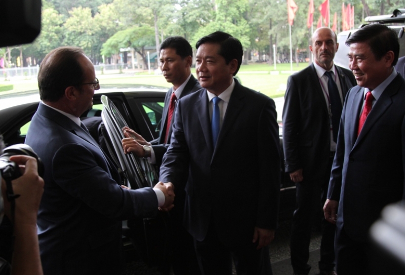 tong thong phap hoi kien voi bi thu tp hcm dinh la thang