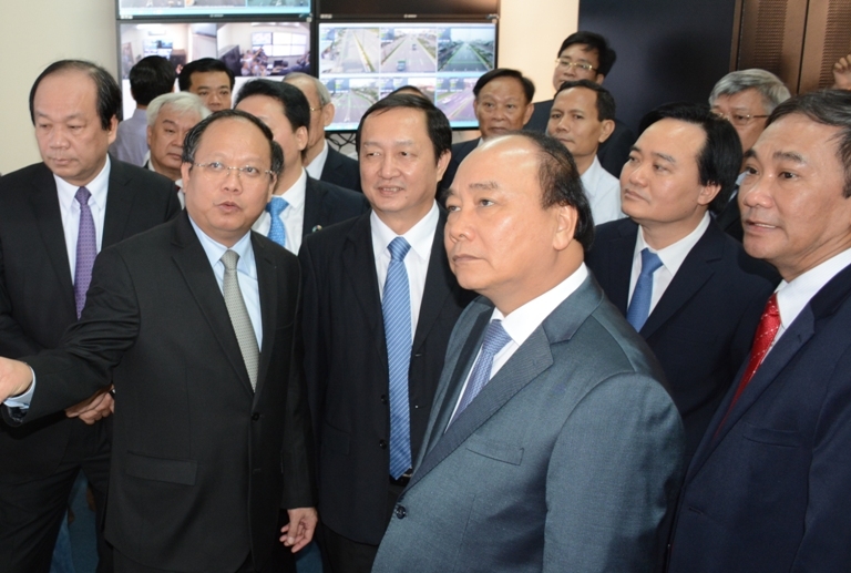 thu tuong sinh vien co the khoi nghiep bang chiec dien thoai