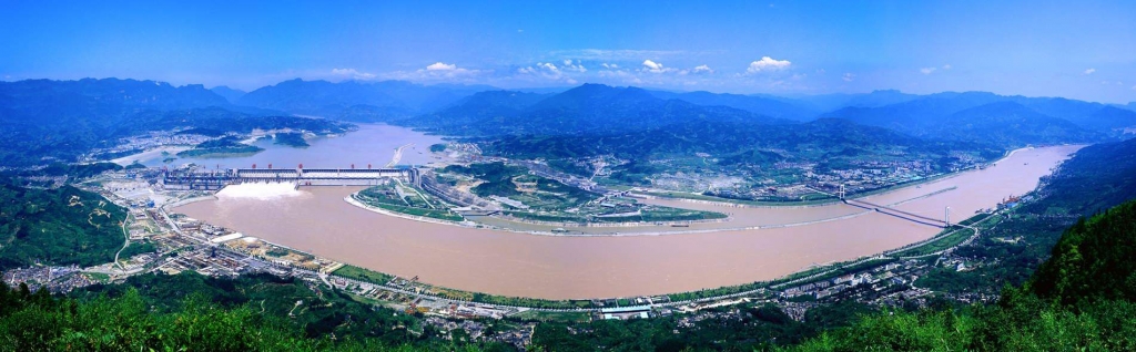 Cuộc sống muôn màu bên dòng sông lớn nhất châu Á, từng xuất hiện nhiều trong thi, ca, nhạc, họa co mot mua he quyen ru ben bo truong giang