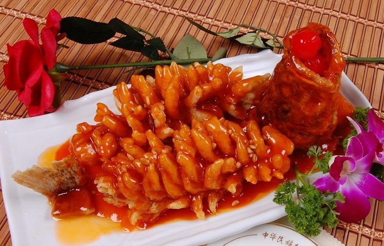 Cuộc sống muôn màu bên dòng sông lớn nhất châu Á, từng xuất hiện nhiều trong thi, ca, nhạc, họa co mot mua he quyen ru ben bo truong giang