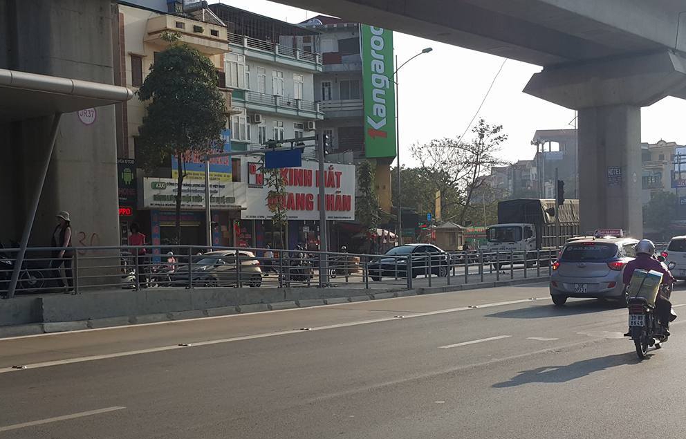 xe bien xanh dam xe buyt nhanh brt