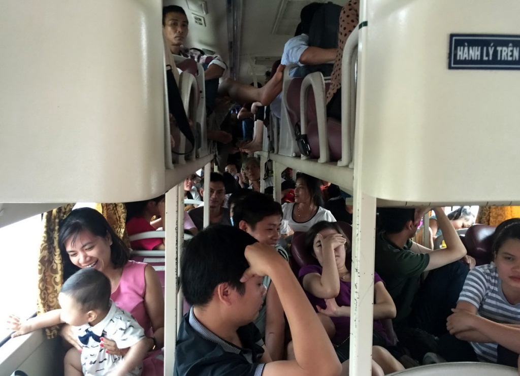 uy ban atgt quoc gia cong bo 11 so dien thoai duong day nong dip tet nguyen dan