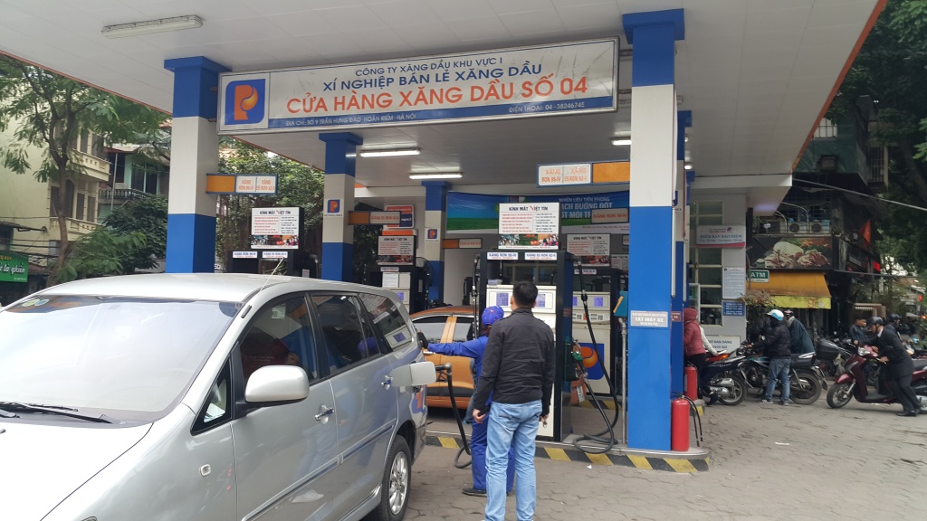 vu cay xang bi to gian lan thong so binh xang 70 lit chi la nguong an toan