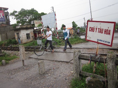 se xoa so toan bo cac loi di tu mo cat ngang duong sat