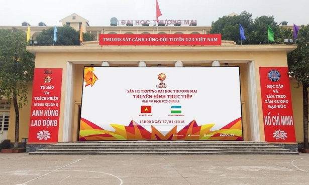 nhieu truong dai hoc thue man hinh led co lon co vu tran chung ket u23 viet nam u23 uzbekistan