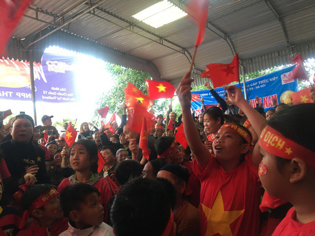 120 phut nhieu cung bac cam xuc tai gia dinh thu mon bui tien dung