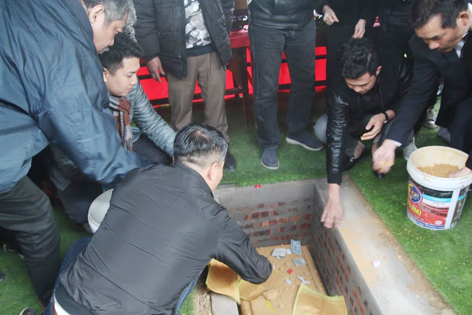 nhieu nghe si khoc nghen tien dua nsnd anh tu ve noi an nghi cuoi cung