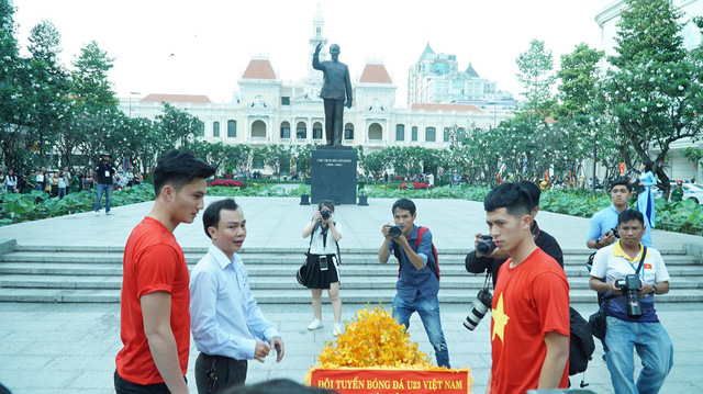 tuyen thu u23 viet nam dang huong tai tuong dai bac ho