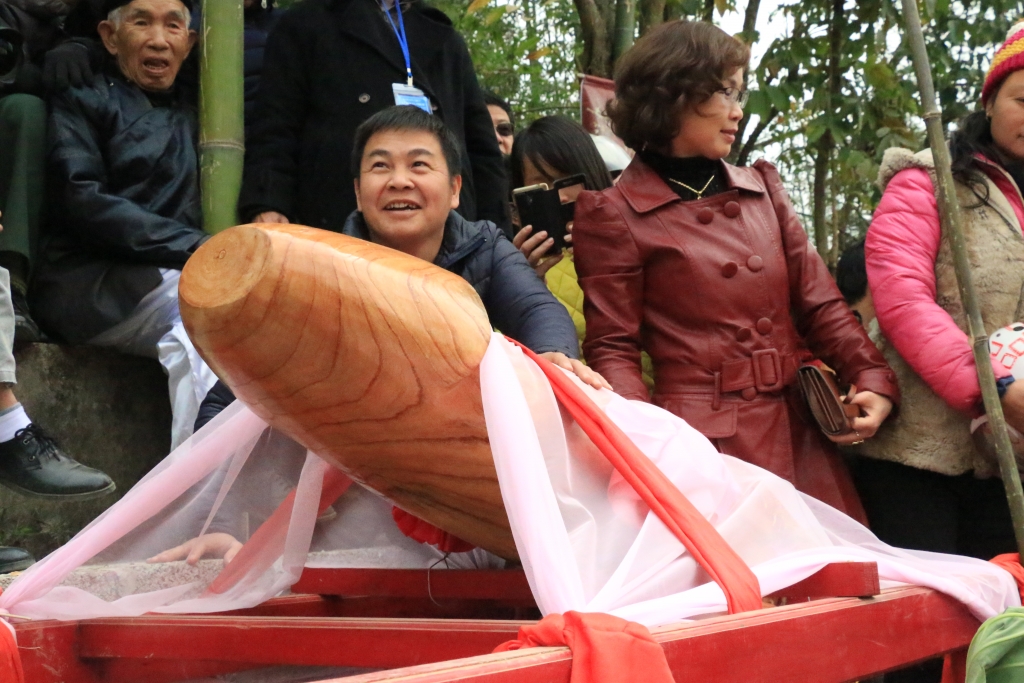 le hoi na nhem nguoi dan trong xa se tram khac cua quy to bang nam ngoai