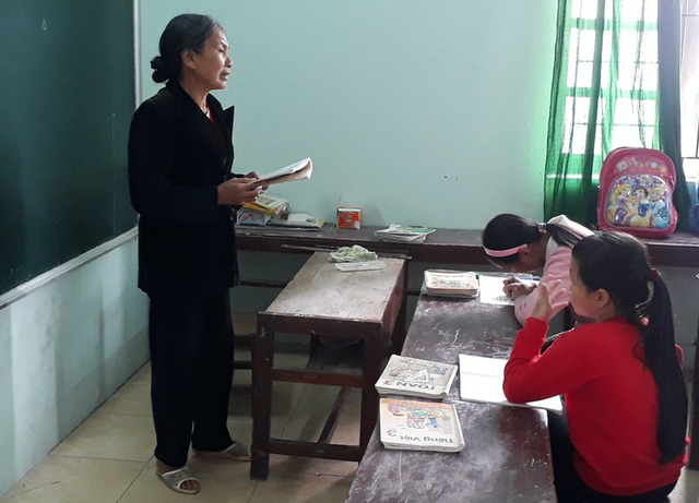 ba giao u80 cua hoc sinh ngheo vung bien