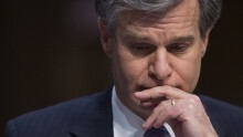 Giám đốc FBI trước áp lực từ chức tăng cao sau vụ xả súng ở Florida