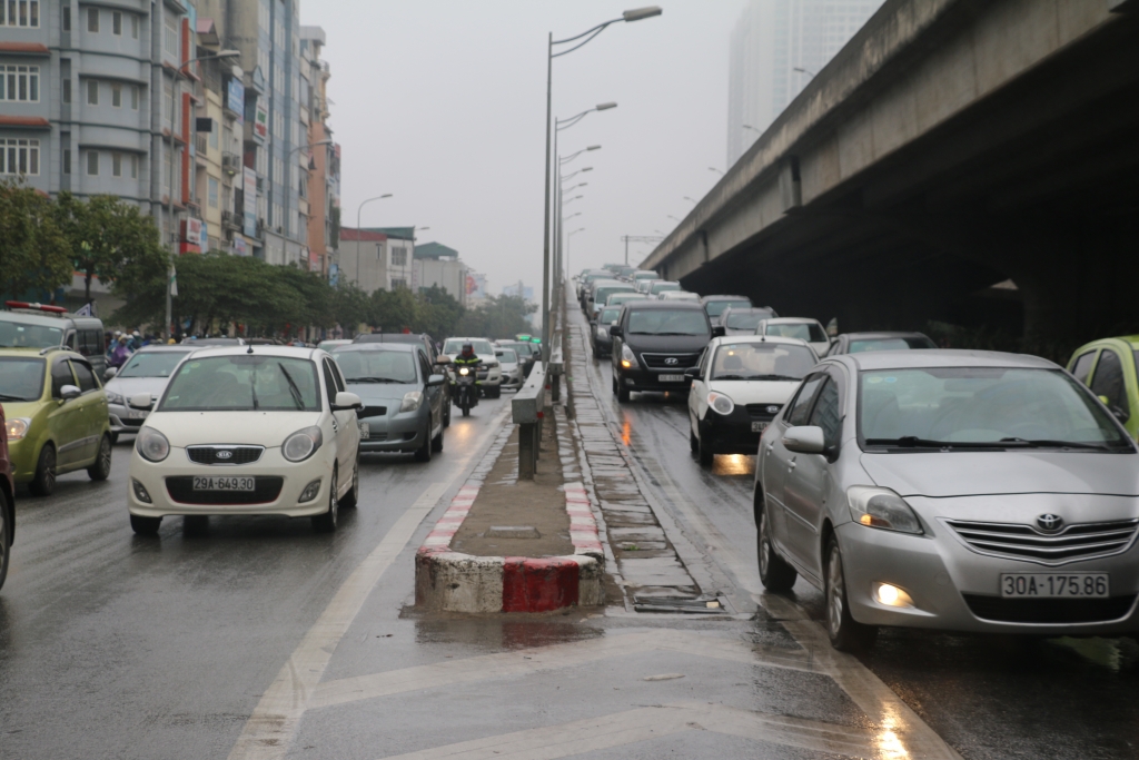 ha noi noi thong thoang noi nhich tung ty mot trong ngay dau tien di lam sau tet nguyen dan