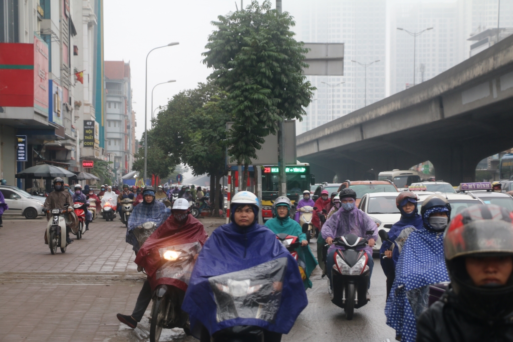 ha noi noi thong thoang noi nhich tung ty mot trong ngay dau tien di lam sau tet nguyen dan