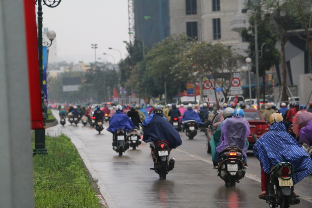ha noi noi thong thoang noi nhich tung ty mot trong ngay dau tien di lam sau tet nguyen dan