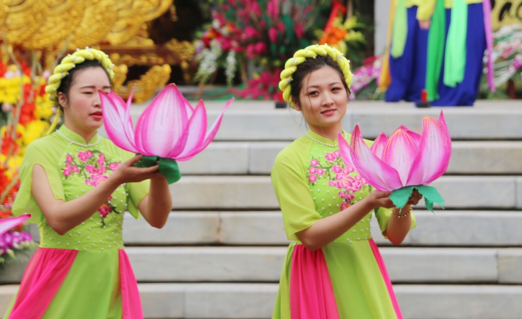 le hoi xuan yen tu 2018 su dung them tuyen cap treo thu 2 de van chuyen 5000 du khach moi gio