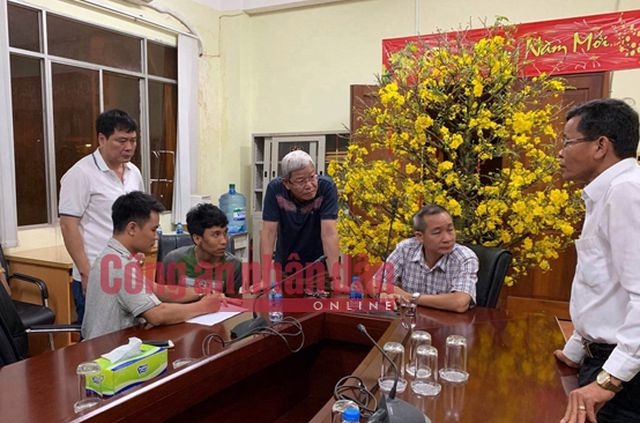 lai lich bat hao cua 2 ten cuop tung la nhan vien tram thu phi long thanh dau giay