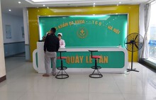 Bác sĩ Trung Quốc 'mất tăm' sau khi thai phụ chết não từng bị rút giấy phép hành nghề