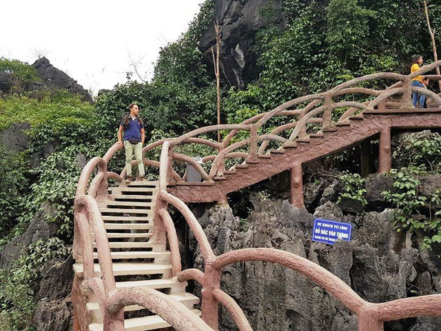 can canh cong trinh khung trai phep trong di san the gioi trang an
