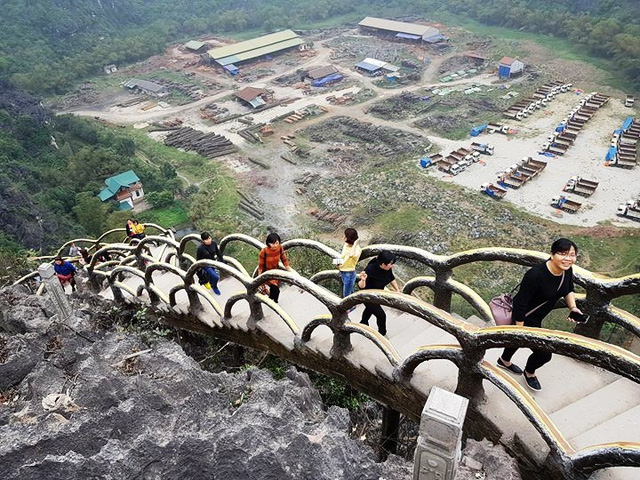 can canh cong trinh khung trai phep trong di san the gioi trang an