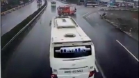 ha giang be 9 thang tuoi cung bo me tu vong trong xe o to mercedes