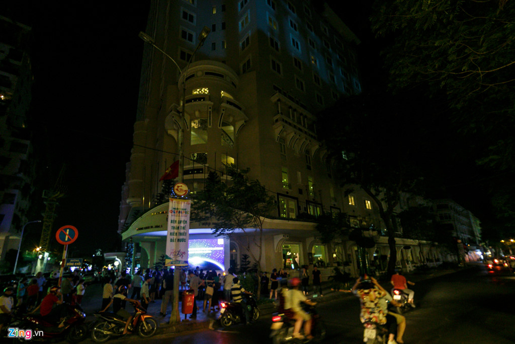 duong pho sai gon toi den trong 60 phut