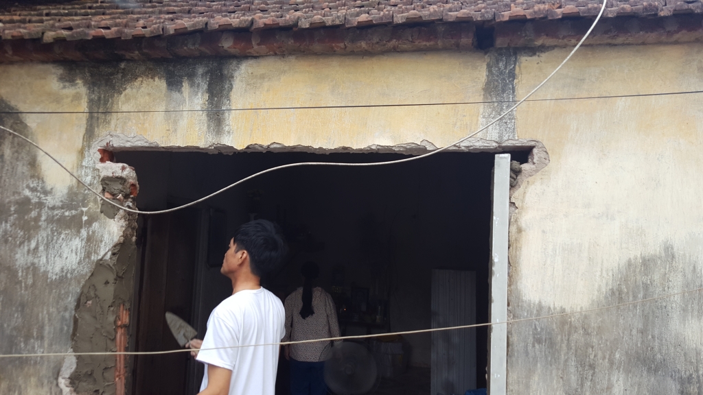 vu 2 nu sinh tu vong duoi ho nuoc sau bo nguy kich nam vien van chua biet tin con gai tu vong