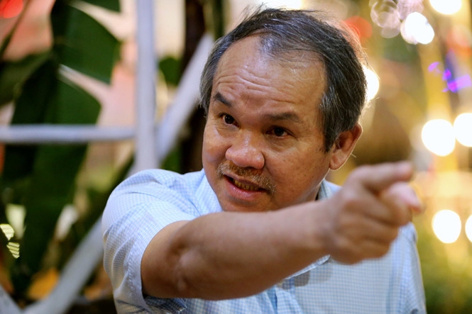 khi bau duc cho quan choi giai ngoai