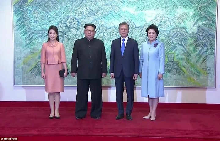 nhung hinh anh an tuong ve hoi nghi thuong dinh lien trieu lich su