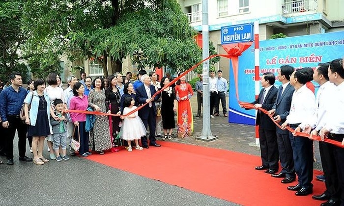 ha noi dat ten duong pho bi thu thu nhat tu doan dau tien